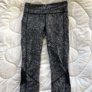lululemon cropped patterned leggings